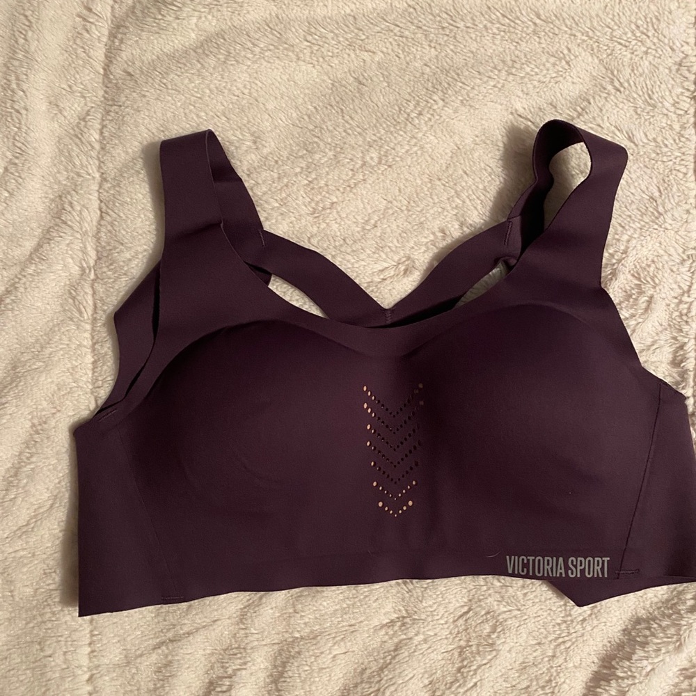 Victoria secret sports bra - 34b
